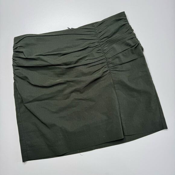 Zara | Green Ruched Mini Skirt - Picture 2 of 6